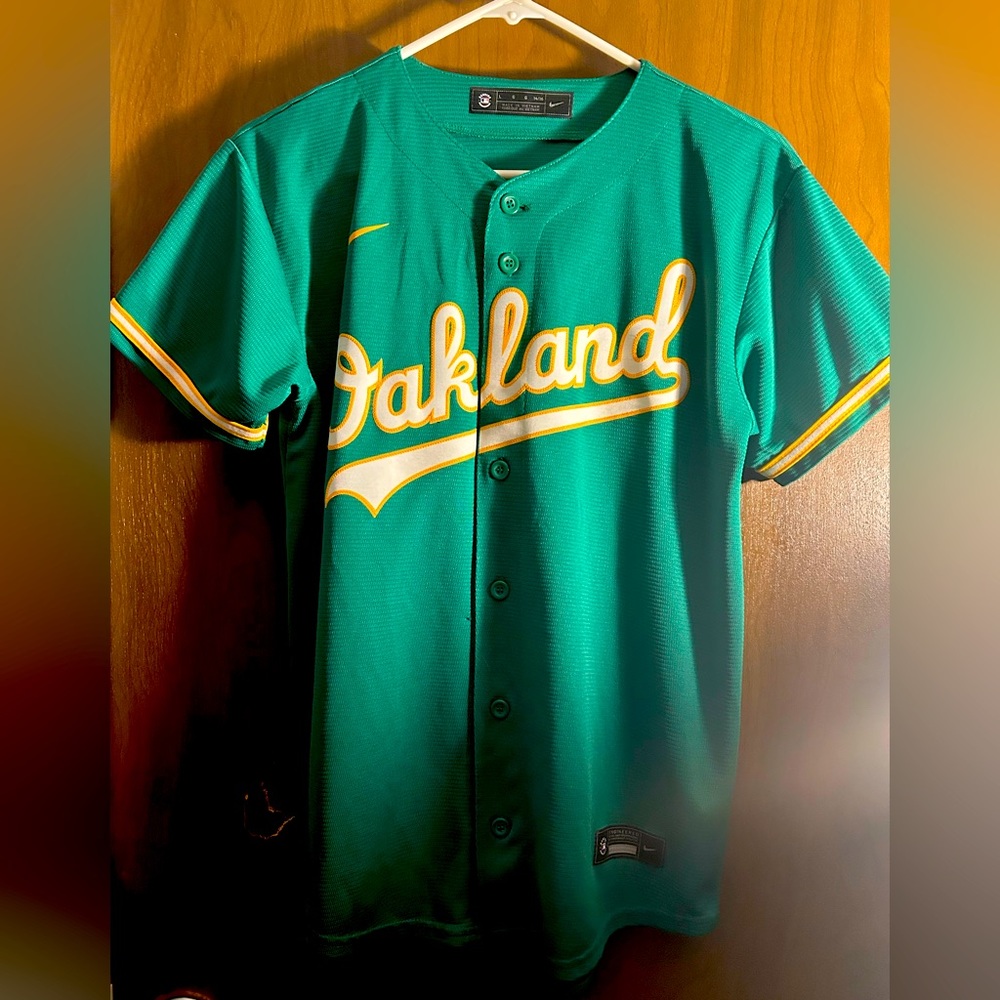 Oakland Athletics Kelly Green Jersey No Player, Youth Large Used